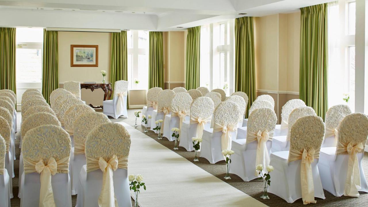 Hollins Hall Hotel, Golf & Country Club Bradford  Exterior photo